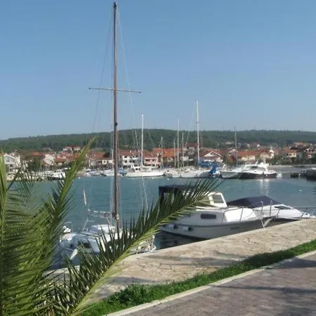 Apartmani Leona * Bibinje