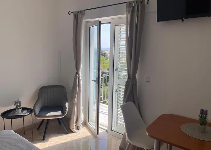 Leona Διαμέρισμα *