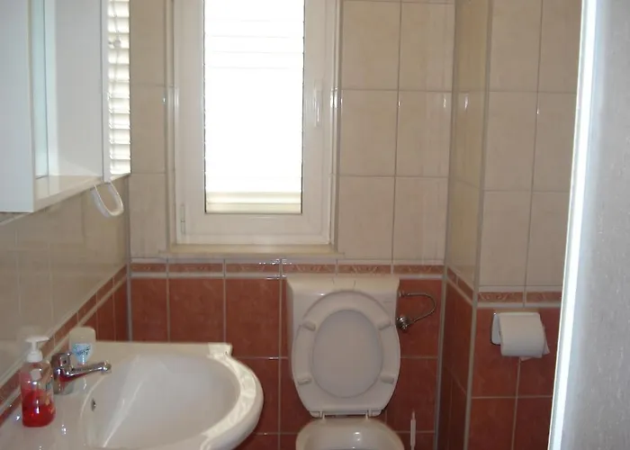 Διαμέρισμα Leona *